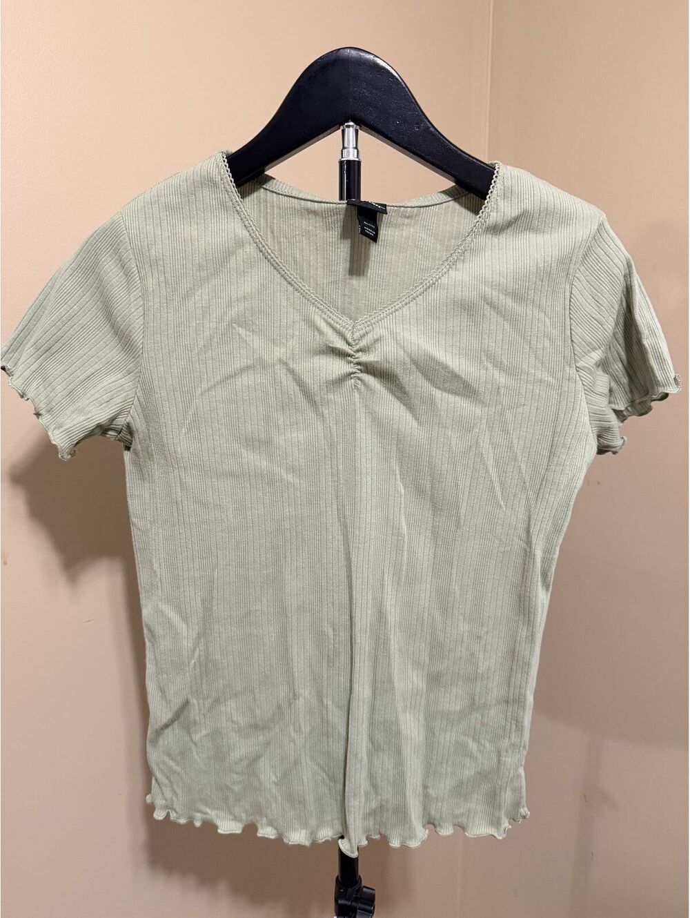 Art Class Sage Green Ribbed Top Size XL (14)